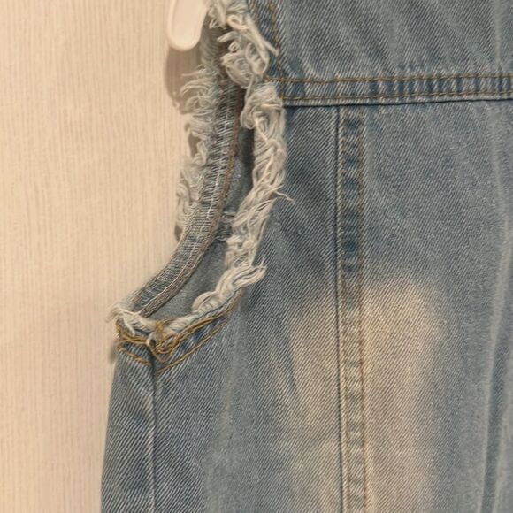 Pearls Jean vest  - Picture 12 of 14